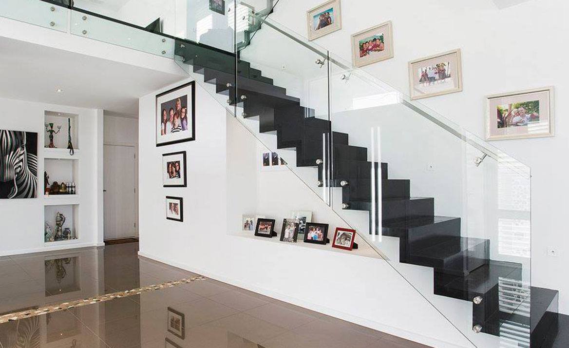 traditional stairs design